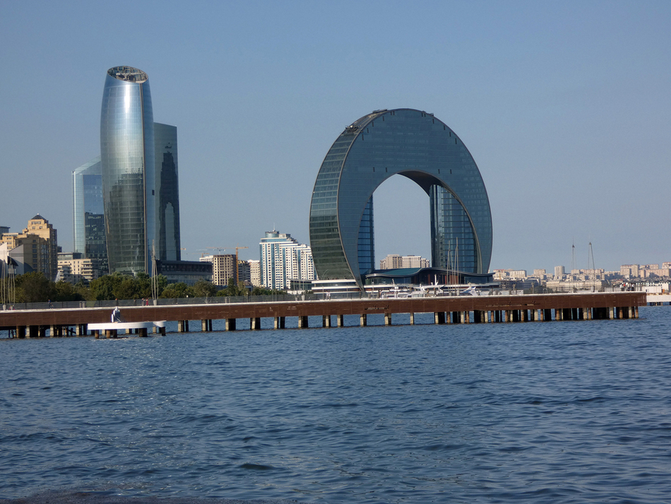 Prelekcja prof. Agnieszki Rochmińskiej – Azerbejdżan - kraj wiecznego ognia i szklanych domów