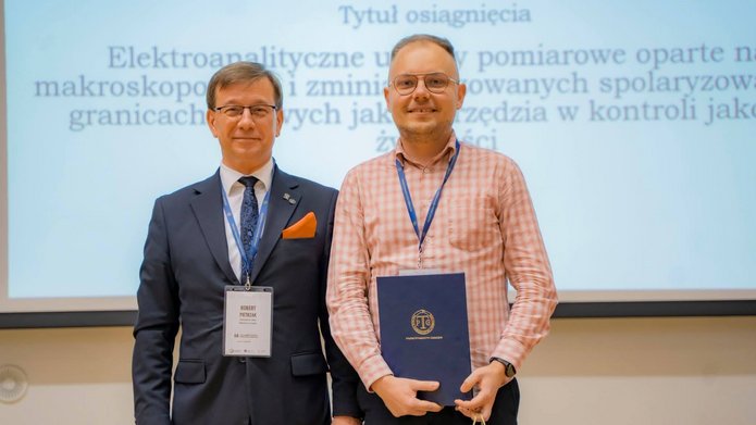 Wręczenie medalu