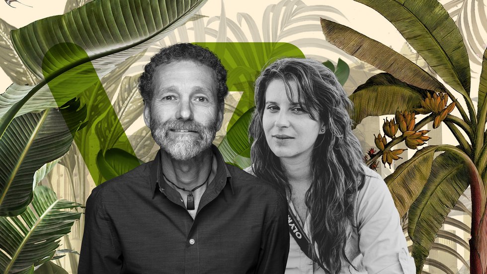 dr Izabela Stachowicz i dr Philippe J.R. Kok na tle gęstej, zielonej dżungli