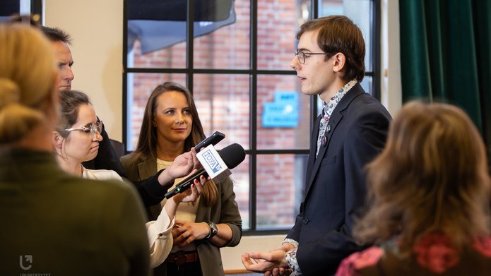 Karol Ślasko, pomysłodawca TEDxUniversity of Lodz Karol Ślasko podczas briefingu